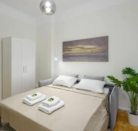 Aristotelous 3bdrm Family Apartment *